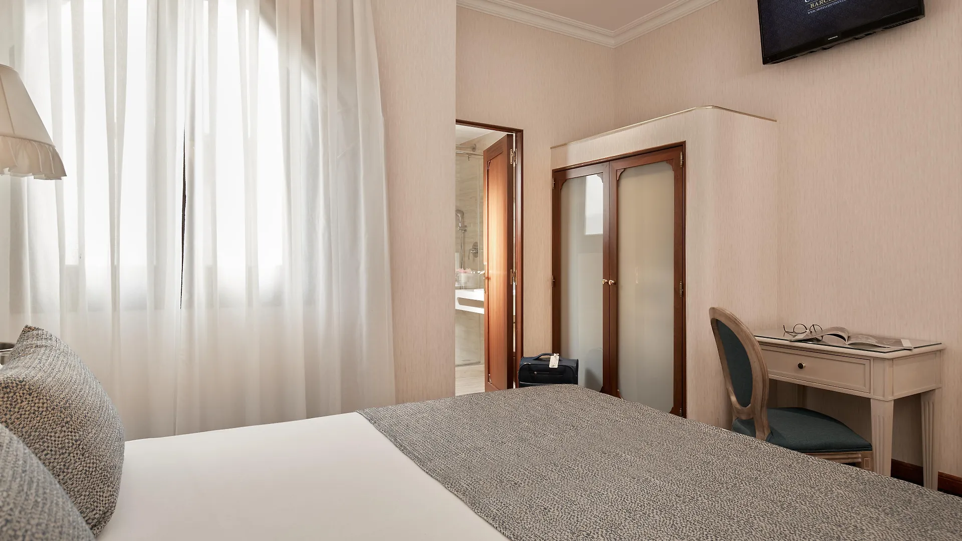 ***  Hotel Continental Barcelona Spain
