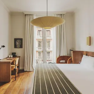 4* מלון Regina